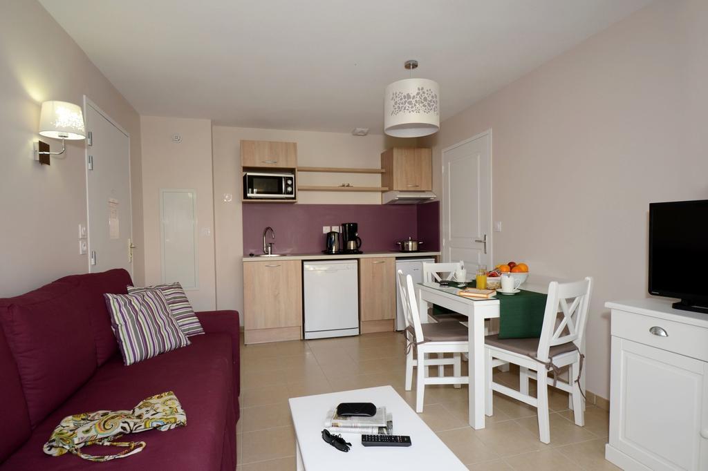 Residence Odalys Le Mas Des Alpilles Paradou Rom bilde
